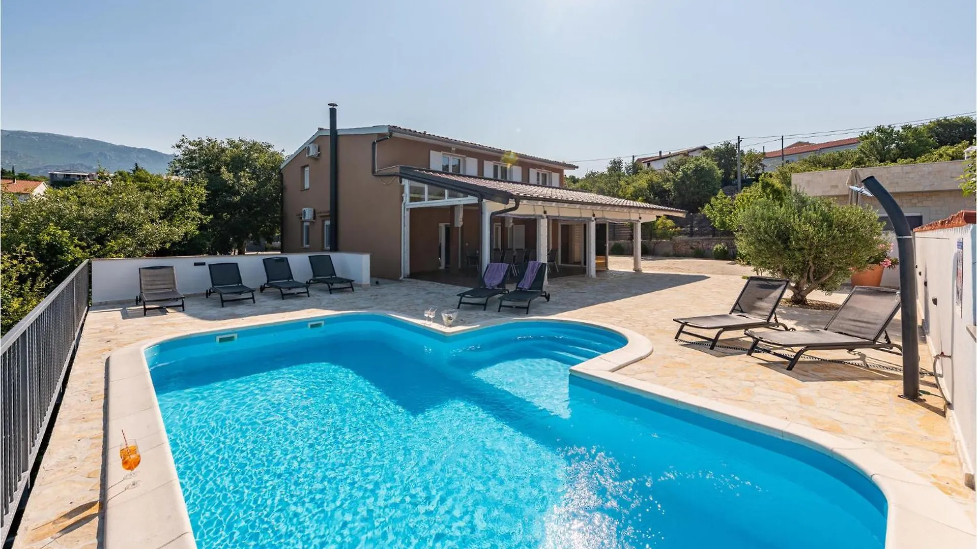 Cozy Home In Rovanjska With Jacuzzi 0*,  Croatia