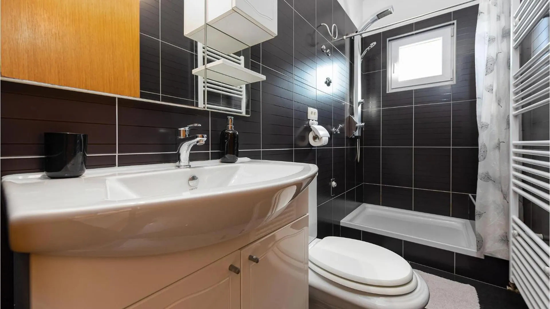 Cozy Home In Rovanjska With Jacuzzi Croatia
