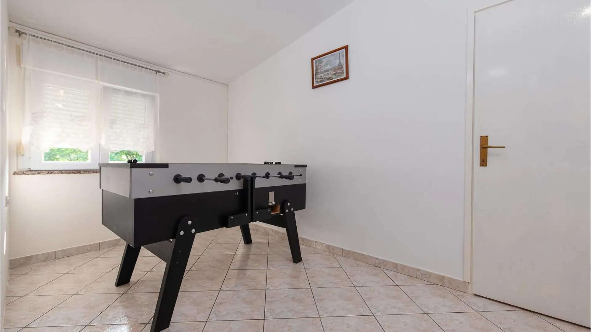 Cozy Home In Rovanjska With Jacuzzi